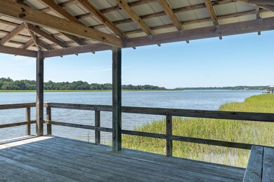 Neighborhood Dock