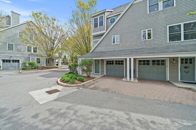 400 Cross St unit 401, Winchester, MA 01890 - photo 2