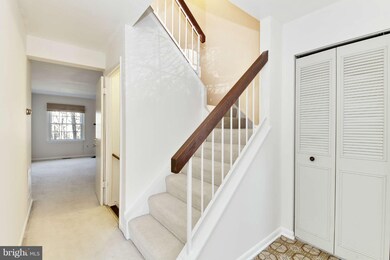 3062 Southern Elm Ct, Fairfax, VA 22031 - photo 7