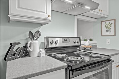 345 Main Rd unit 204, Tiverton, RI 02878 - photo 6