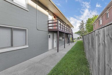 499 E Columbus St unit C, Columbus, OH 43206 - photo 2