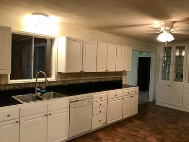 2033 Harold St, Laurel, MS 39440 - photo 2