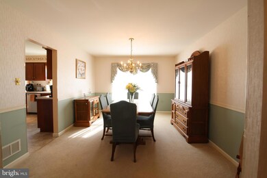 1162 Tuckerton Rd, Reading, PA 19605 - photo 4