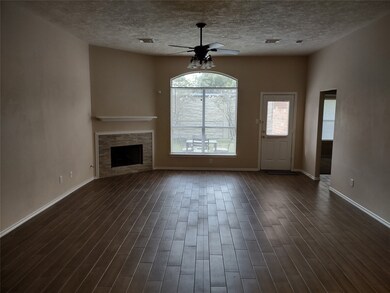 5310 Balmorhea Dr, Pearland, TX 77584 - photo 5