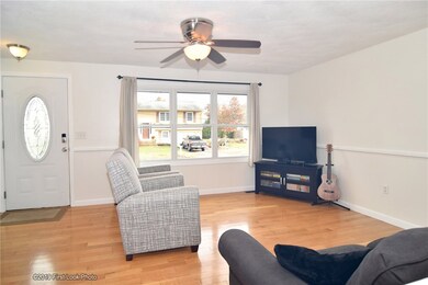 31 Sparrow Ln, Warwick, RI 02889 - photo 4