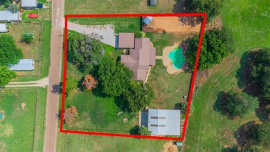 131 County Road 4899, Boyd, TX 76023 - photo 6