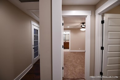 913 Adams Dr, Shelbyville, TN 37160 - photo 6