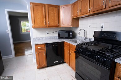 6500 Medwick Dr, Hyattsville, MD 20783 - photo 5