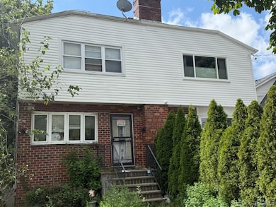 3186 Ampere Ave unit 1, Bronx, NY 10465 - photo 2