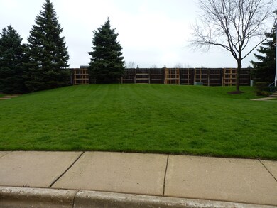 2415 Courtyard Cir unit 7, Aurora, IL 60506 - photo 6