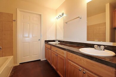 111 Sunburst Ct, Weatherford, TX 76087 - photo 7