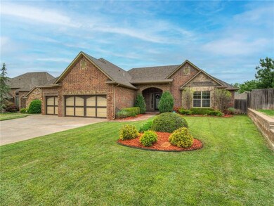 19412 Crest Ridge Dr, Edmond, OK 73012 - photo 2