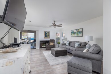 48 Forest Hills Ln-6