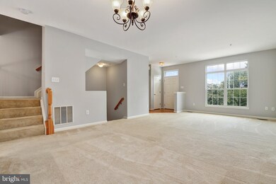 13028 Shamrock Glen Dr, Germantown, MD 20874 - photo 6