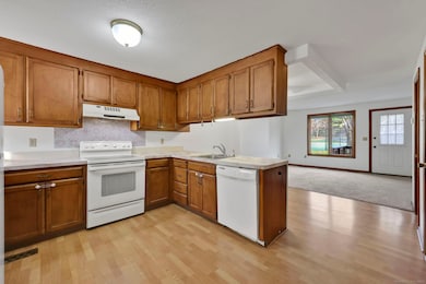 5 Foncine Ln unit 5, South Windsor, CT 06074 - photo 7