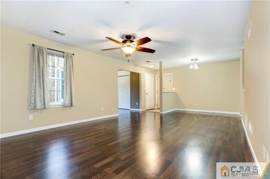 18-2 Augusta Ct, Freehold, NJ 07728 - photo 5