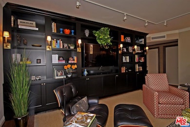 412 N Palm Dr unit 402, Beverly Hills, CA 90210 - photo 5