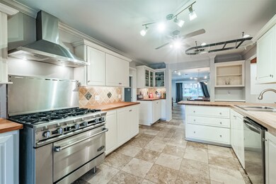 6302 Wynnwood Ln, Houston, TX 77008 - photo 6