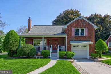 329 W Elm St, Reading, PA 19607 - photo 2