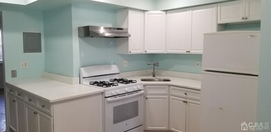 161 Evergreen Rd unit 8A, Edison, NJ 08837 - photo 2