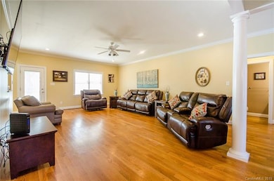 198 Vance Farm Dr unit 16-18, Statesville, NC 28625 - photo 4