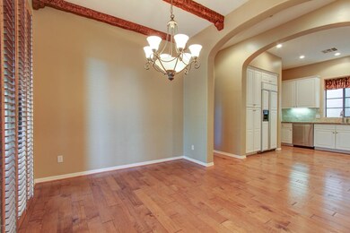 008_Dining Room
