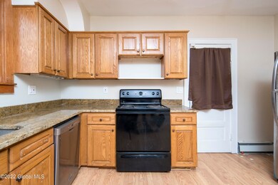 274 Whitehall Rd, Albany, NY 12209 - photo 4