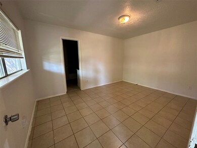 11024 Panicum Ct, Houston, TX 77086 - photo 5