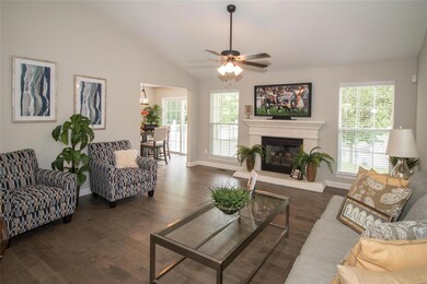 Gas fireplace, new lighting!