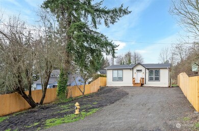 52 SE Spring St, Chehalis, WA 98532 - photo 2