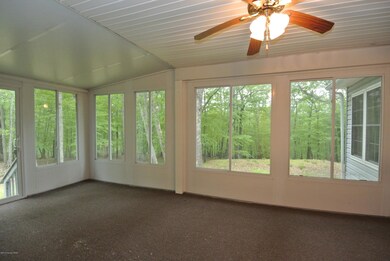 31 Fox Ct, Bushkill, PA 18324 - photo 3