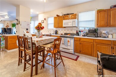 149 Adelaide Ave, Providence, RI 02907 - photo 3