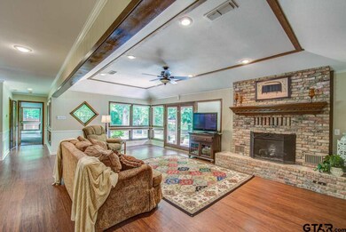 922 922 Charleston Dr, Tyler, TX 75703 - photo 6