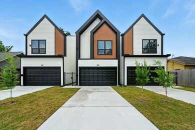 7131 Eastwood St unit A, Houston, TX 77021 - photo 2