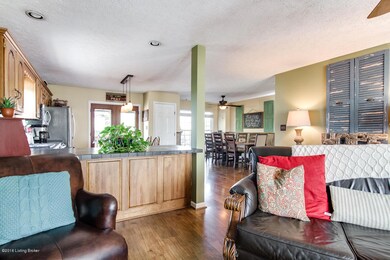 7900 Laura Jean Ct, Louisville, KY 40291 - photo 6