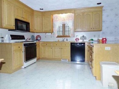 10 Reagan Ave, Franklin, MA 02038 - photo 5