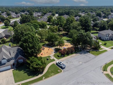 4400 W Freeport Cir, Broken Arrow, OK 74012 - photo 2
