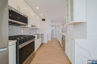 River Ridge unit 19B, Fort Lee, NJ 07024 - photo 7