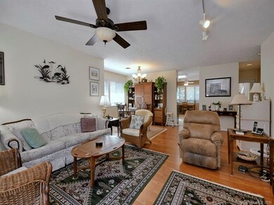 Living room & Dining Room
