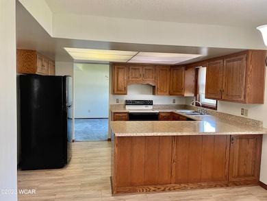 2818 Chapel Hill Dr, Lima, OH 45805 - photo 2