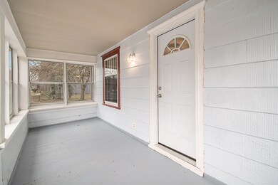 122 Huron St, Lansing, MI 48915 - photo 2