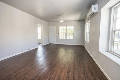 538 W Wood St, Shawnee, OK 74801 - photo 6