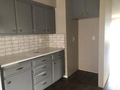 1884 NW Hawthorne Ave, Grants Pass, OR 97526 - photo 5