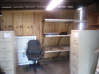 301 Williams Ave, Picayune, MS 39466 - photo 5