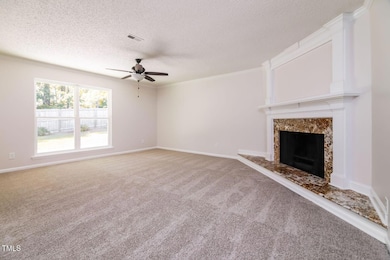 LivingRoom14584231