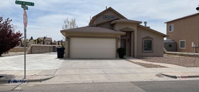 14233 Desert Mesquite Dr, Horizon City, TX 79928 - photo 2