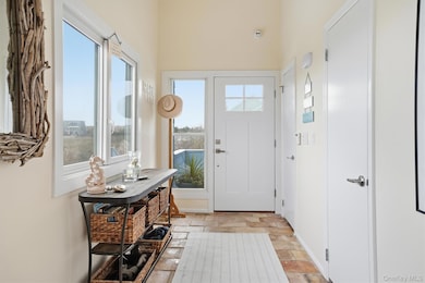 556 Dune Rd, Westhampton Beach, NY 11978 - photo 3