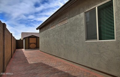 6895 W Sonoma Way Florence AZ-large-004-