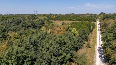 1147 County Road 2850, Higbee, MO 65257 - photo 2