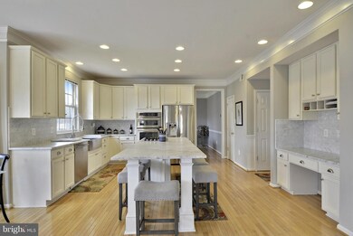 788 Seneca Dr, Odenton, MD 21113 - photo 4